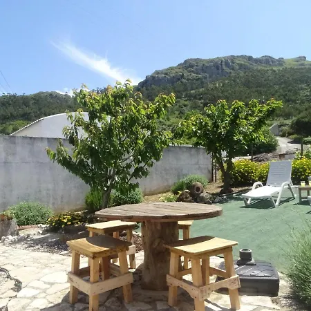 Casa Do Avo In Montejunto Gospodarstwo wiejskie