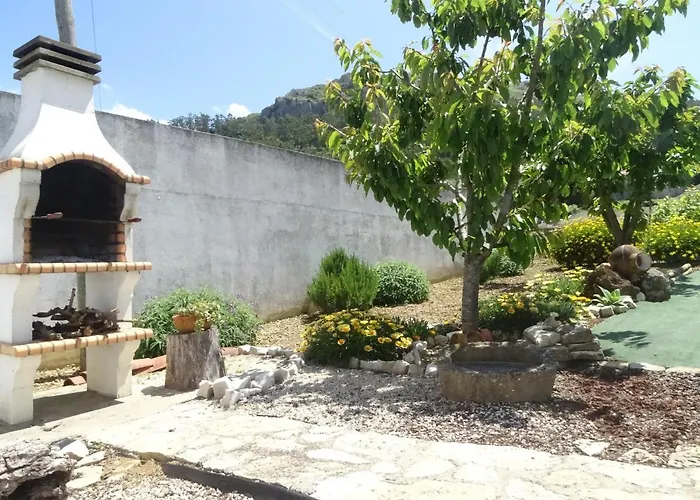 Casa Do Avô In Montejunto